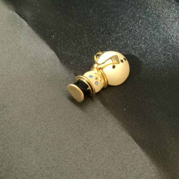 Snowman Pin Brooch Enamel Rhinestone Gold-Plated Signed Monet Holiday Jewelry - Picture 7 of 9